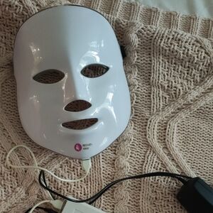 White LED Therapy Mask